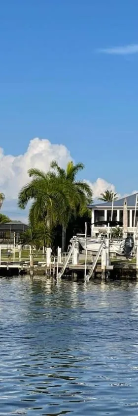 Lostman's Lodge - Everglade City, Sunset View Pool & Hot Tub，位于大沼泽地市的酒店