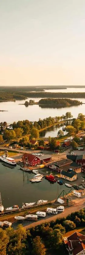 Perssons i Backens Pensionat- Sjötorps Vandrarhem & Rum，位于Sjötorp的酒店