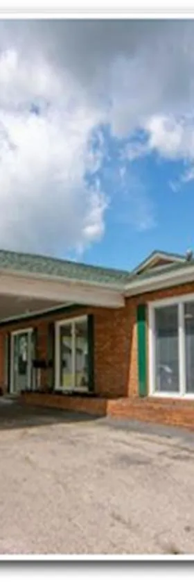 EDEN INN，位于伊登的酒店