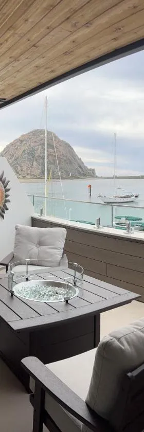 HarborWalk Inn，位于莫罗贝的酒店