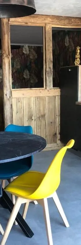 Le cocon du rondeau(gîte cosy)，位于Labergement-Sainte-Marie的酒店