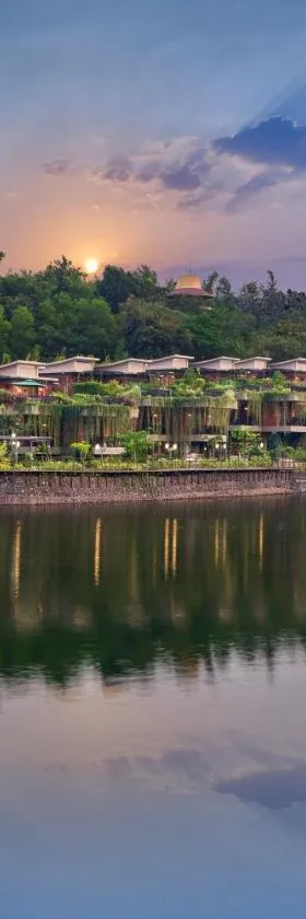 Grape County Eco Resort & Spa, Nashik，位于纳西克的酒店