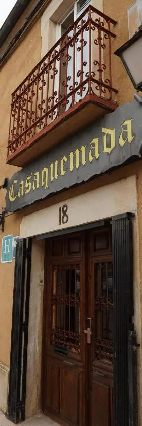 HOTEL RIAZA，位于里亚萨的酒店