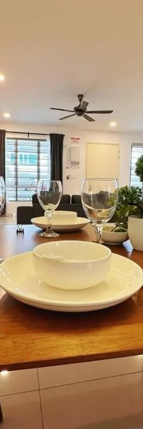 12pax（free wifi）@星愿@Star WISH homestay，位于Labu的酒店