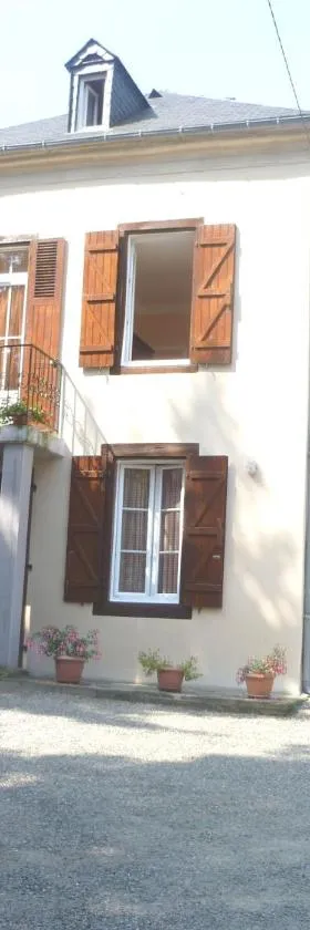 Gite Le Moulin prés de Tarbes, Lourdes, Bagnères de bigorre 2 à 6 personnes, deux étoiles，位于Mascaras的酒店