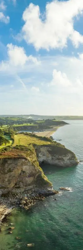 The Carlyon Bay Hotel and Spa，位于圣奥斯特尔的酒店