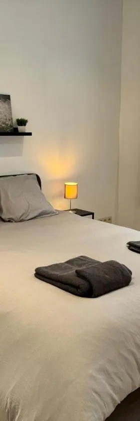 Maison en plein centre de Ciney，位于西内的酒店
