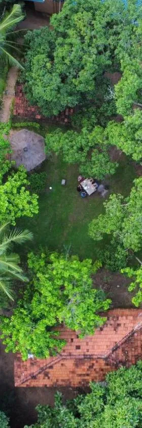 Eco Village Kalundewa，位于丹不拉的酒店