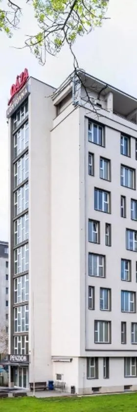 Penzion a ubytovna Oáza，位于奥特罗科维采的酒店