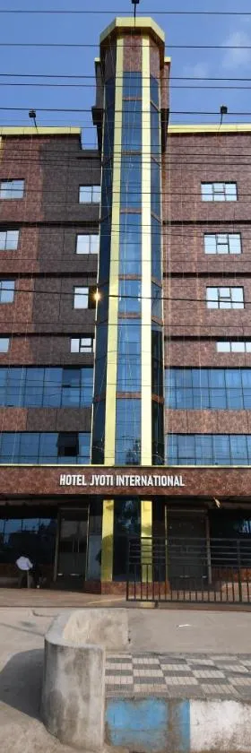 Hotel Jyoti International，位于Āsansol的酒店