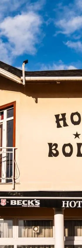 Hotel Bolero，位于杰尔的酒店