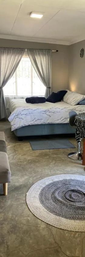 Stellies Accommodation - Room 1，位于基特曼斯胡普的酒店