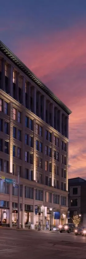 BLU-Tique, Akron, a Tribute Portfolio Hotel，位于亚克朗的酒店