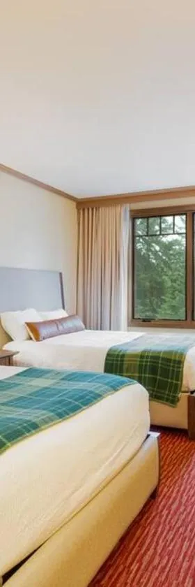 4006 Suncadia Lodge Pool and Hot-Tub Access with Hotel Amenities，位于克利埃勒姆的酒店