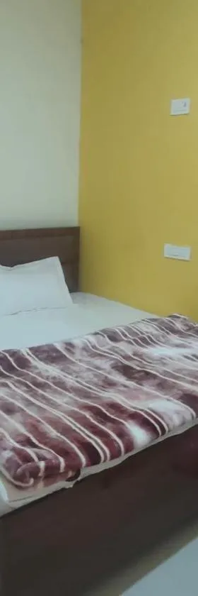 HOTEL MEERA，位于Bettiah的酒店