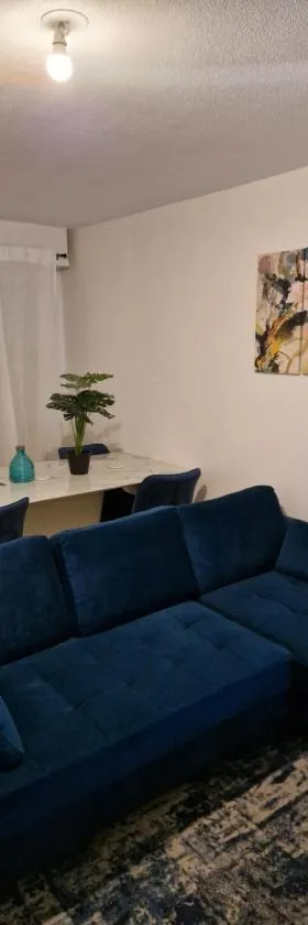 2 pièces + Parking à 15 min de Paris，位于阿让特伊的酒店