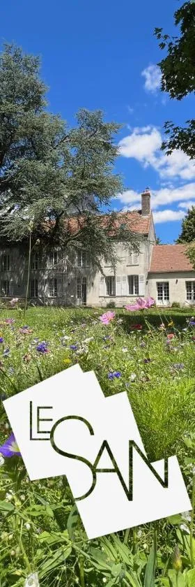 Le SAN - Chambre d'hôtes INCLUSIVE & ÉCORESPONSABLE，位于Beauchery的酒店