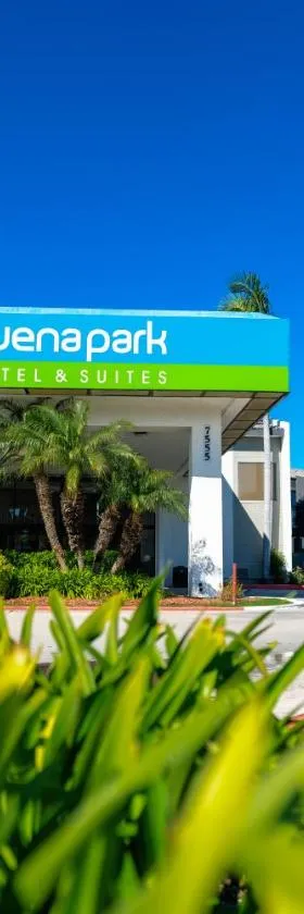 The Buena Park Hotel & Suites，位于博伟公园的酒店