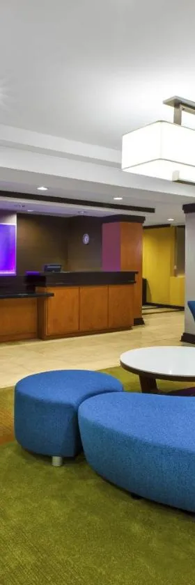 Fairfield Inn & Suites by Marriott Lexington North，位于列克星敦的酒店