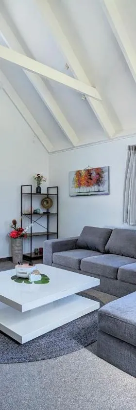 Rotorua redwood retreat，位于罗托鲁瓦的酒店