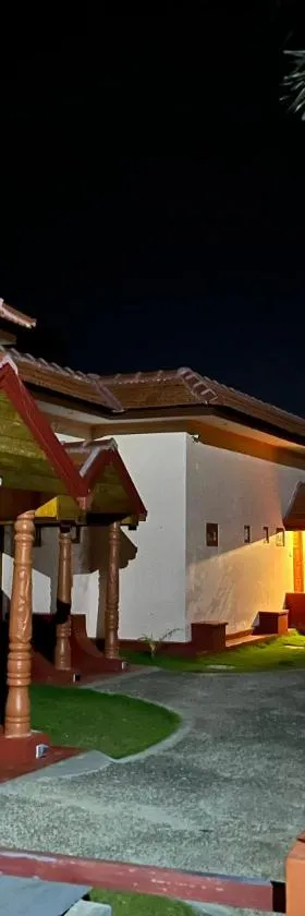 Palm Path Resort，位于贾夫纳的酒店