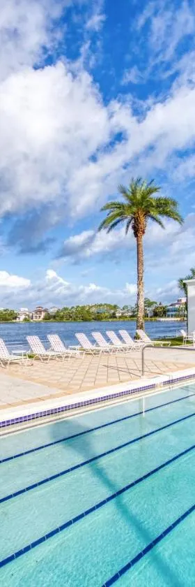 Carillon Beach Resort Inn，位于巴拿马城海滩的酒店