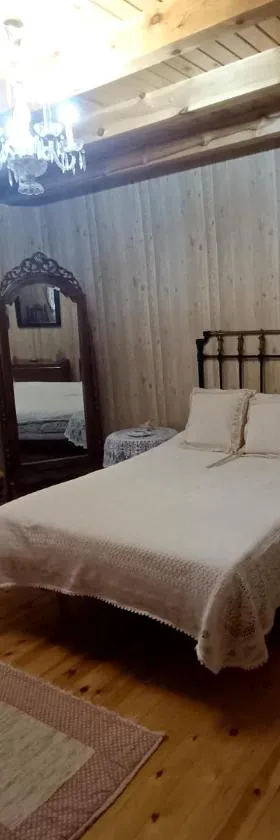 Paloma Blanca，位于Espinosa de Villagonzalo的酒店