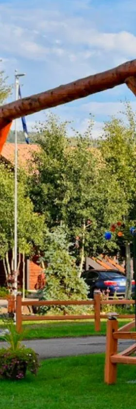 Ute Bluff Lodge, Cabins and RV park，位于南福克的酒店