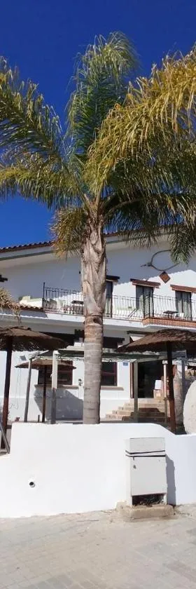 Hostal Espai Mediterrani，位于拉波夫拉德瓦利沃纳的酒店