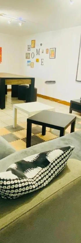 Spacieux Appartement 110m2 avec terrasse privative，位于Beauregard-Vendon的酒店
