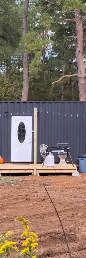 Tiny House Oasis Nature Escape Unit A，位于纳科多奇斯的酒店