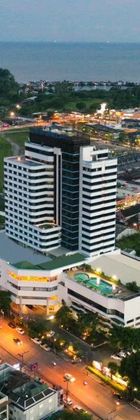 Royal Phuket City Hotel，位于普吉镇的酒店
