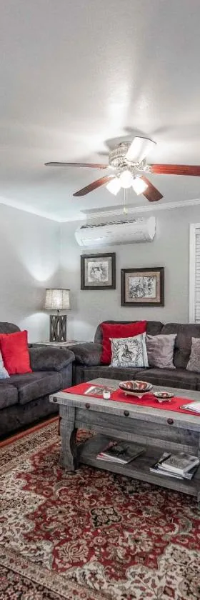Songbird Haven Cozy Country Getaway，位于韦科的酒店