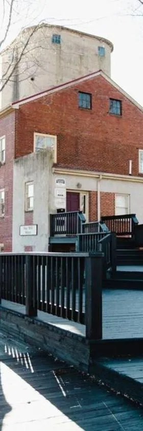 Farmville Modern Loft，位于法姆维尔的酒店