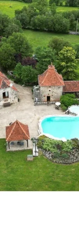 Chambres d'hôte Mas de Bouzou，位于Grèzes的酒店