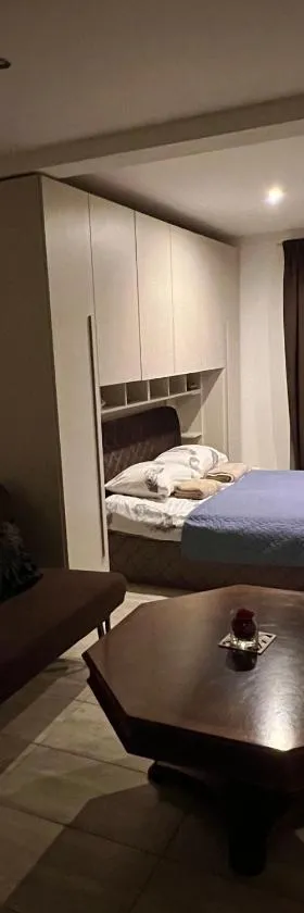 HELLO House，位于阿利图斯的酒店