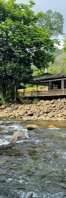 Rugading Riverside Villa near Kota Kinabalu.，位于Kampong Rugarding的酒店