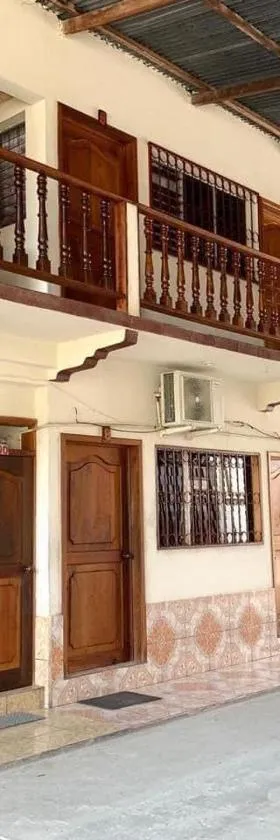 Hotel Esperanza，位于Cruces de Chinchilla的酒店