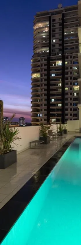 Oaks Darwin Elan Hotel，位于达尔文的酒店