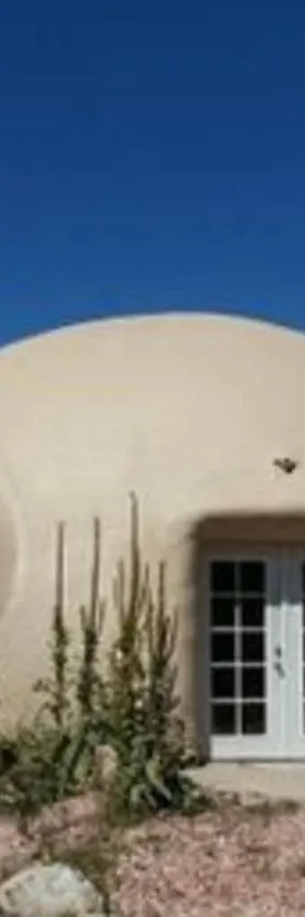 The Spacious Dome，位于Crestone的酒店