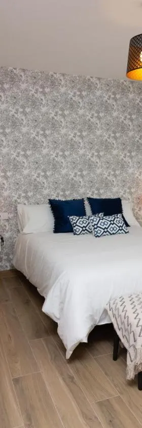 Apartamentos La Escapada，位于阿拉贡省阿拉马的酒店