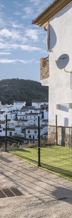 La azomadilla，位于Totalán的酒店