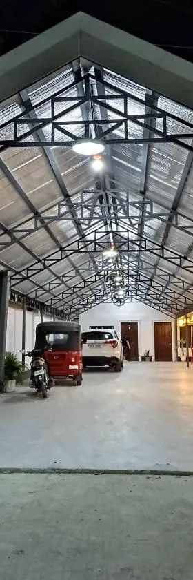 Moalboal Beach Front Hotel，位于莫阿尔博阿的酒店