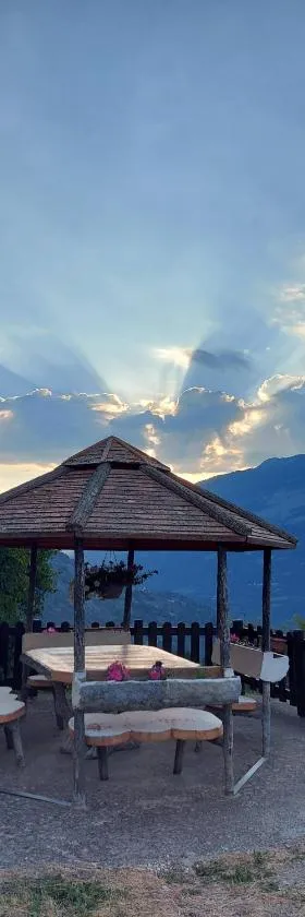 Gîte en montagne : La Terrasse du Rabioux，位于沙托鲁的酒店