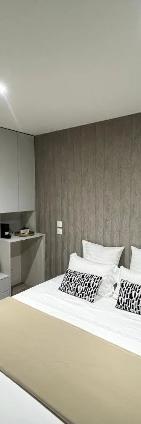 Chambre ITAYA en colocation，位于卡宴的酒店