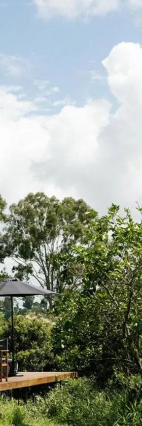 The Nest, Tiny House With a View. Byron Hinterland，位于克伦司的酒店