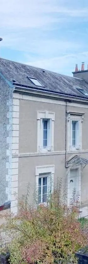Country House - Garden - Private access to the Loir，位于拉尚特苏勒洛的酒店
