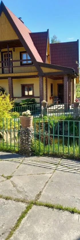 DOM do wynajęcia Kruszewnia/Morąg，位于莫龙格的酒店