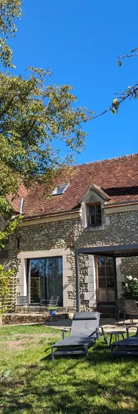 une oasis dans le perche，位于Rémalard en Perche的酒店