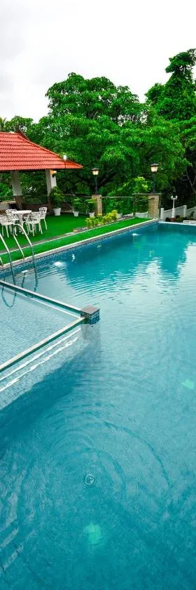 Athirappilly Rainland Resort，位于Athirappilly的酒店